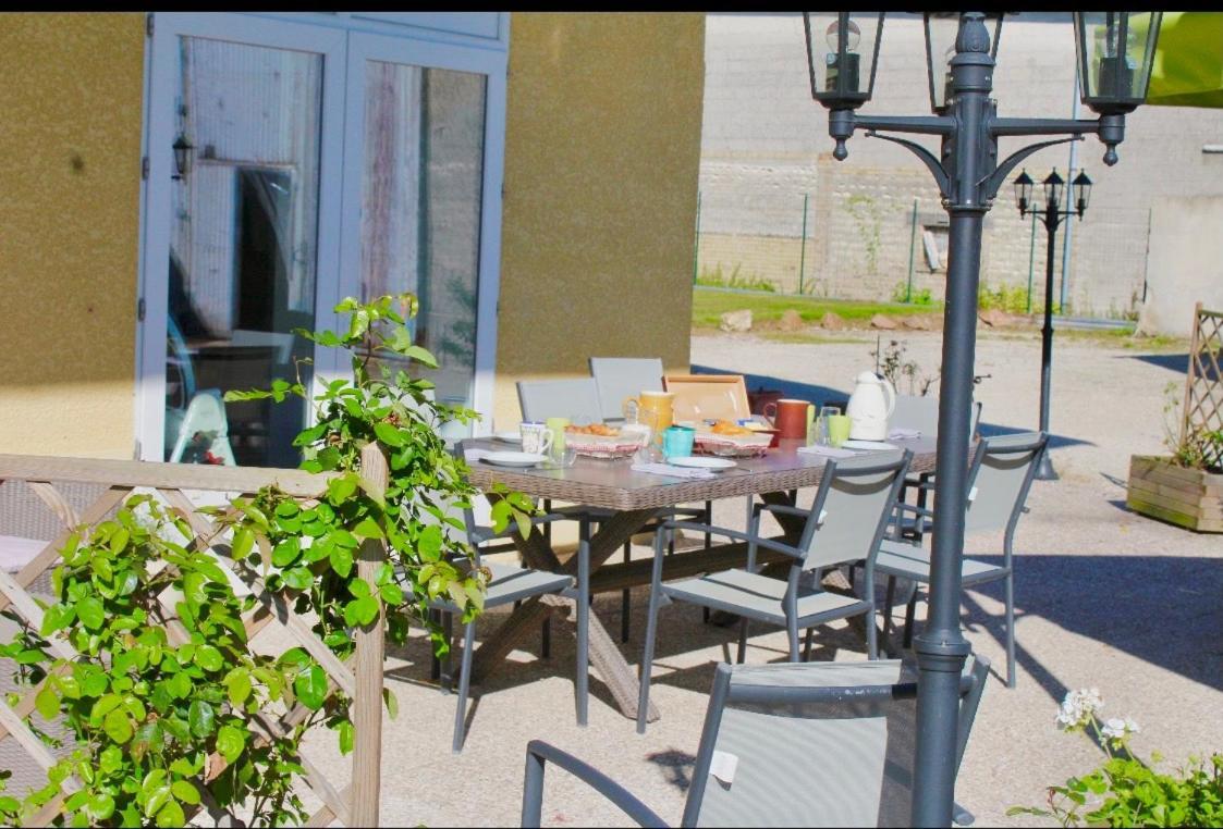 Chambres D'Hotes Aux Portes Des Tumuli Bussy-le-Château Εξωτερικό φωτογραφία